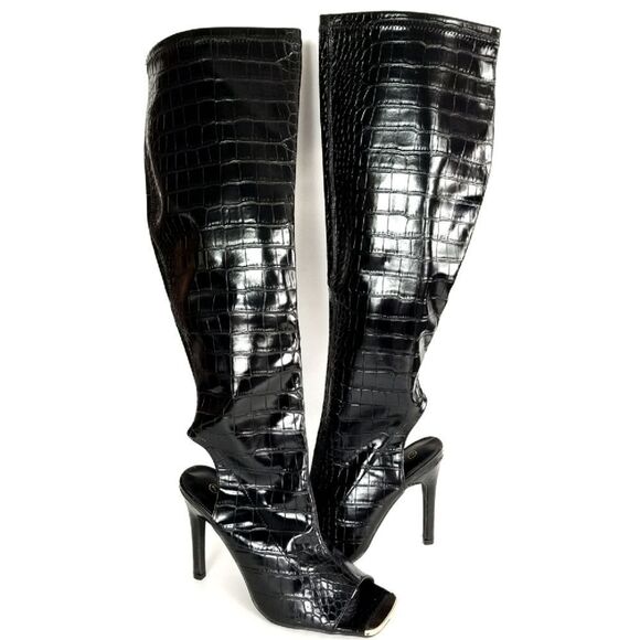NEW NWT Fashion Nova Don't Catch Feelings Black Croco Knee High Boots Si… - Picture 1 of 9